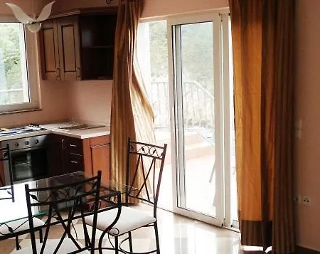 別荘 House In With Sea View, Terrace, Air Conditioning, W-lan 3672-1 ヴルブニク