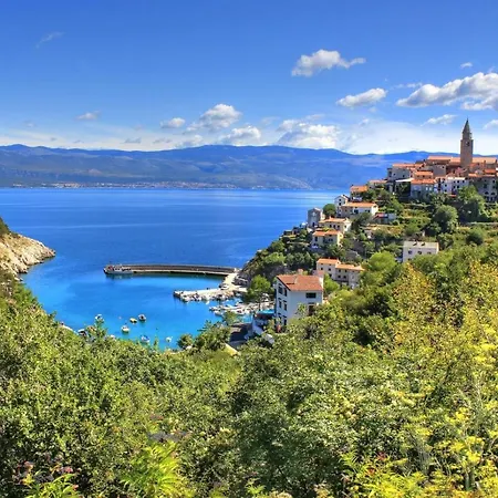 House In With Sea View, Terrace, Air Conditioning, W-lan 3672-1 Nyaraló