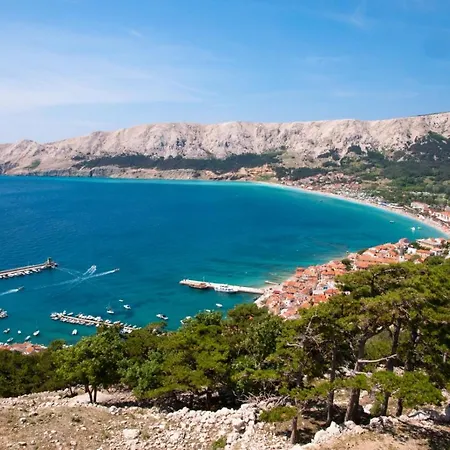 House In With Sea View, Terrace, Air Conditioning, W-lan 3672-1 * Vrbnik (Primorje-Gorski Kotar)