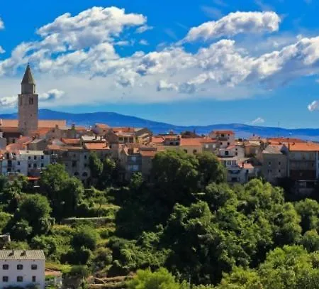 House In With Sea View, Terrace, Air Conditioning, W-lan 3672-1 Vrbnik (Primorje-Gorski Kotar)