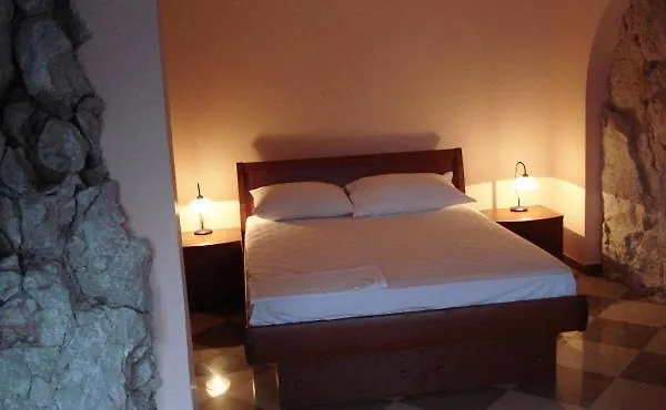 House In With Sea View, Terrace, Air Conditioning, W-lan 3672-1 * ヴルブニク
